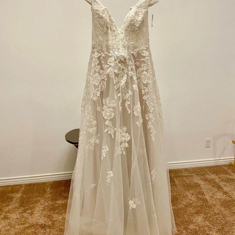 David Bridal Wedding Dress size 10